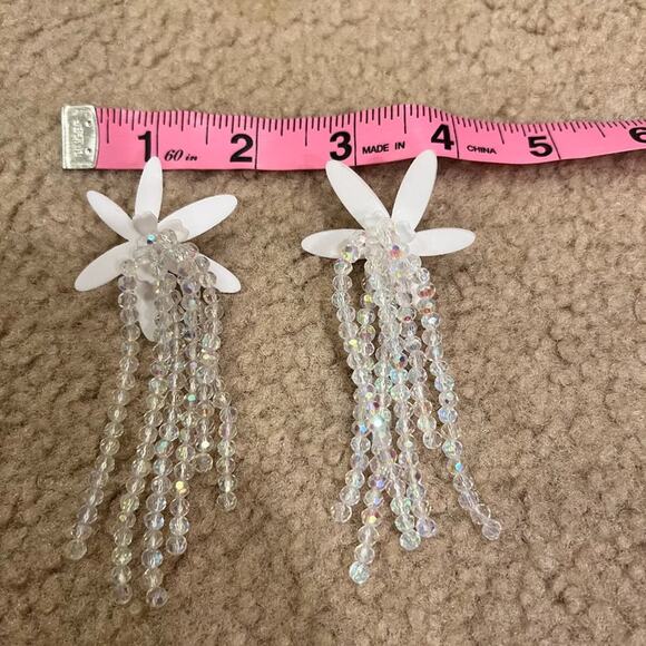 Baublebar White resin crystal flower post earrings - Picture 5 of 6